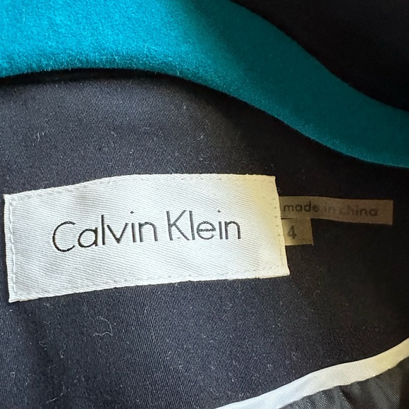 Calvin Klein navy blazer - Picture 4 of 7